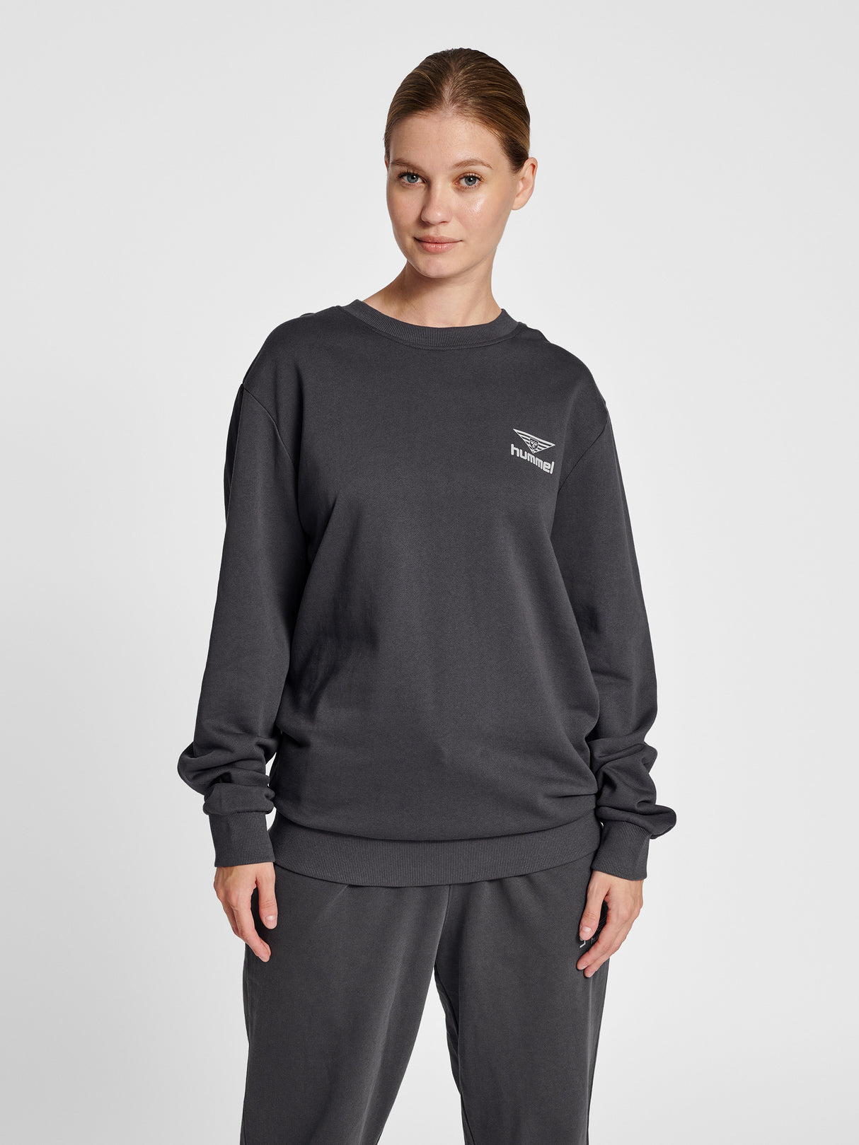 hummel Unisex Legacy Loyalty Sweathirt-6