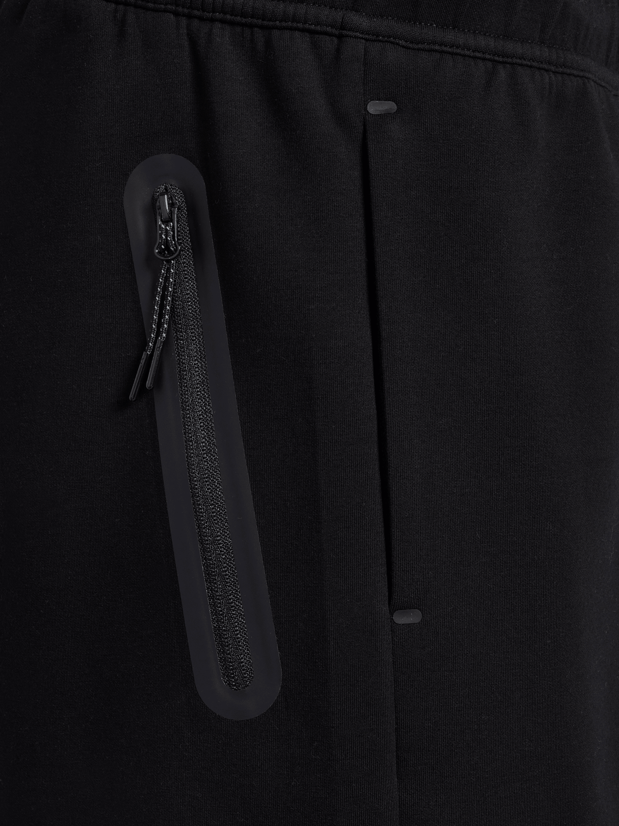 hummel Unisex Tech Fleece Shorts-3