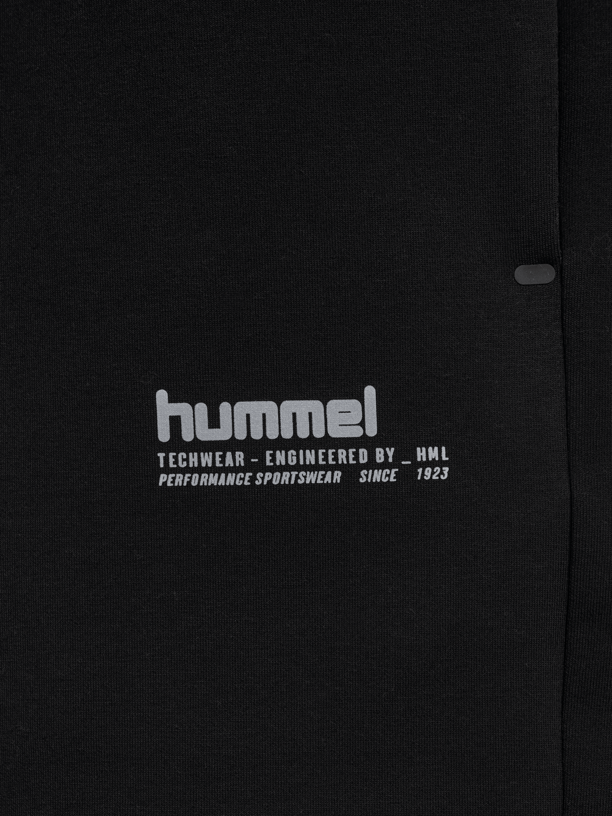 hummel Unisex Tech Fleece Shorts-4