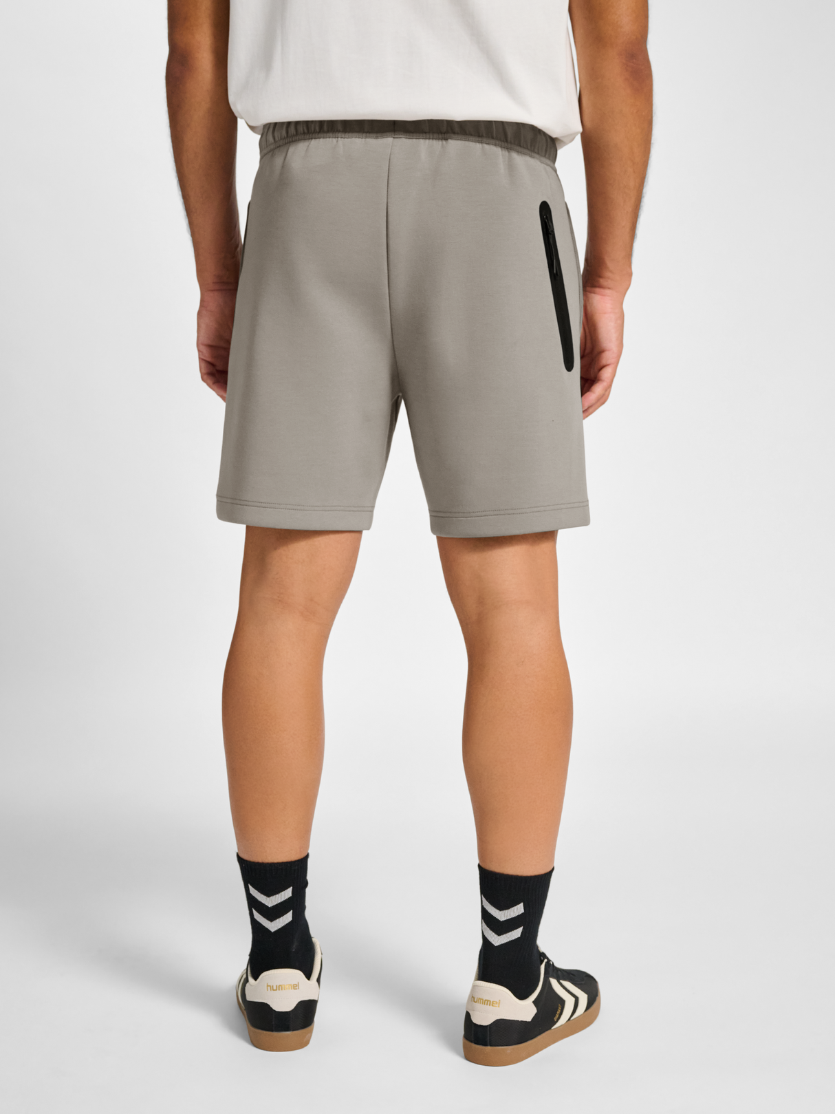 hummel Unisex Tech Fleece Shorts-5