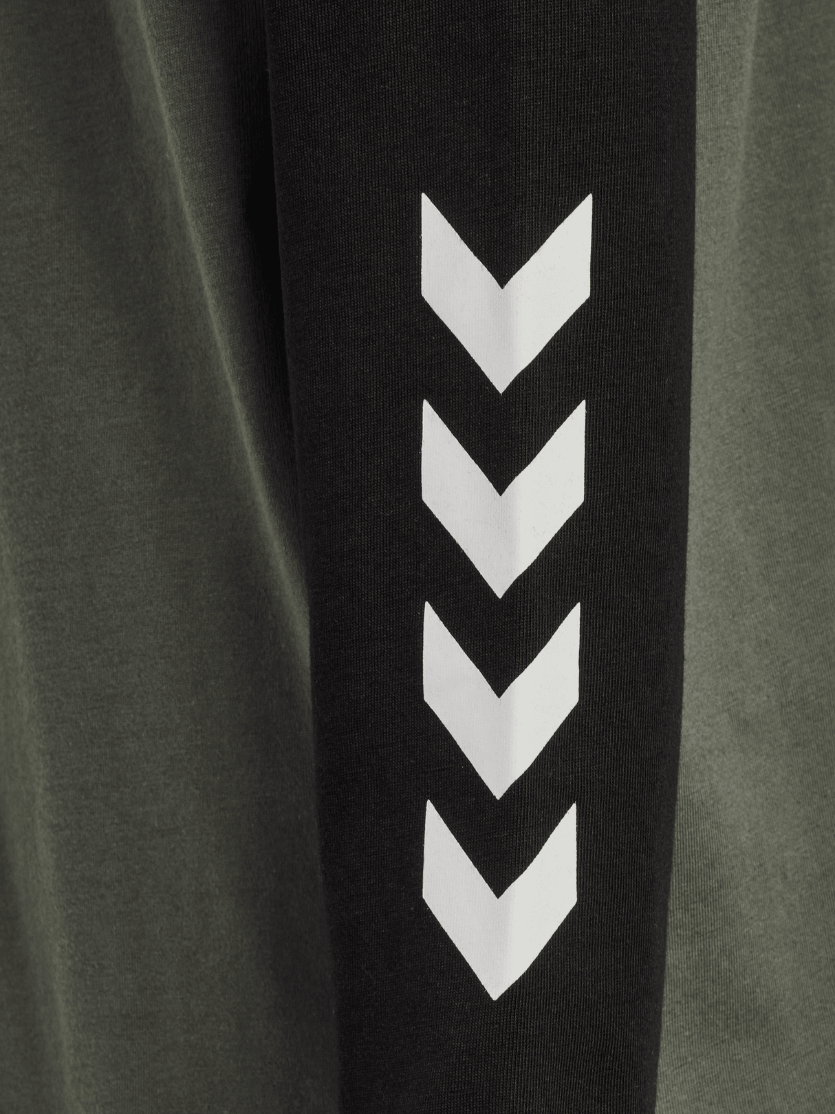 hummel Youth Logo Long Sleeve T-Shirt Noos-4