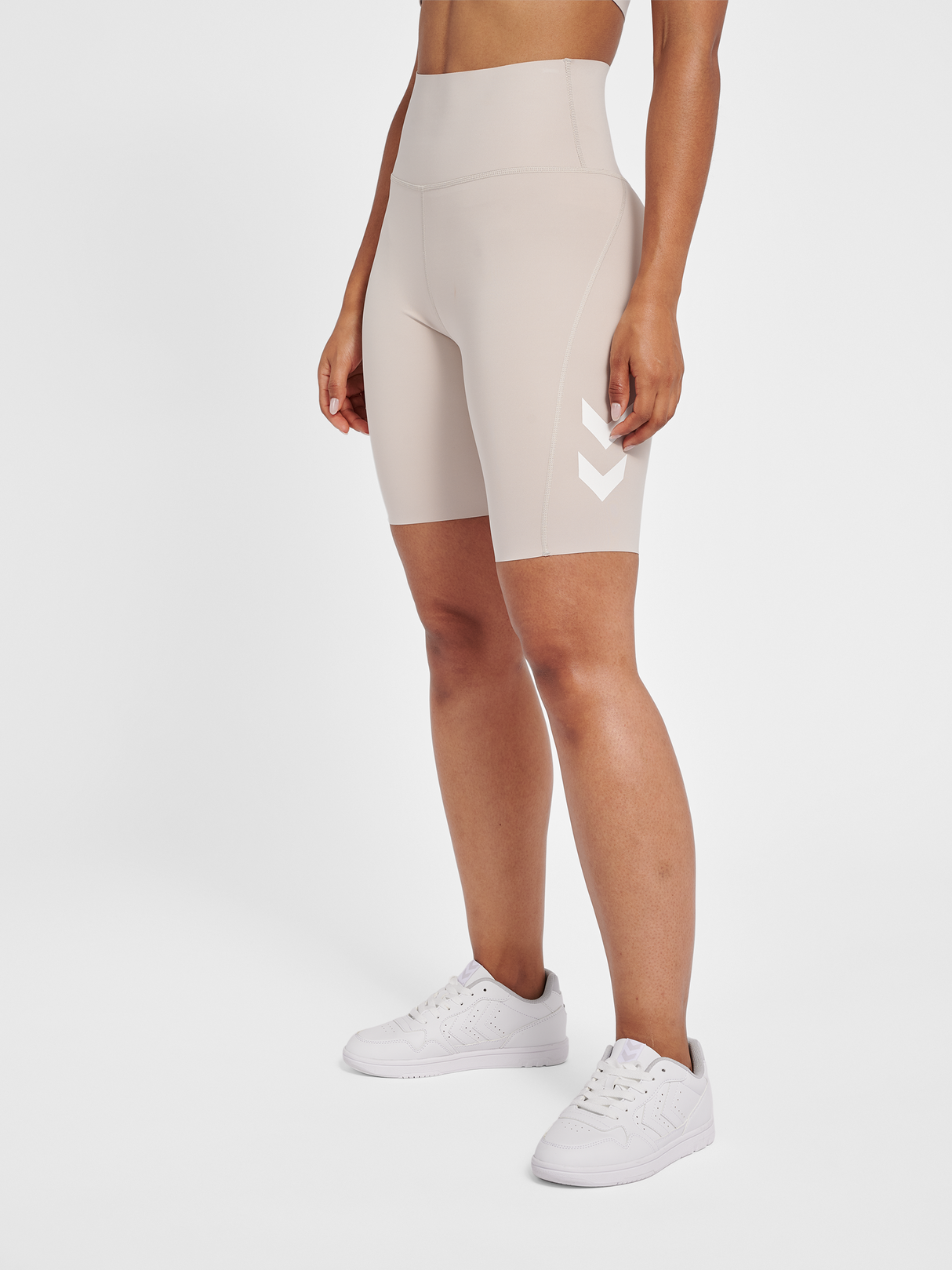 hummel Women's Mindful Training Grace High Waist Tight Shorts-5