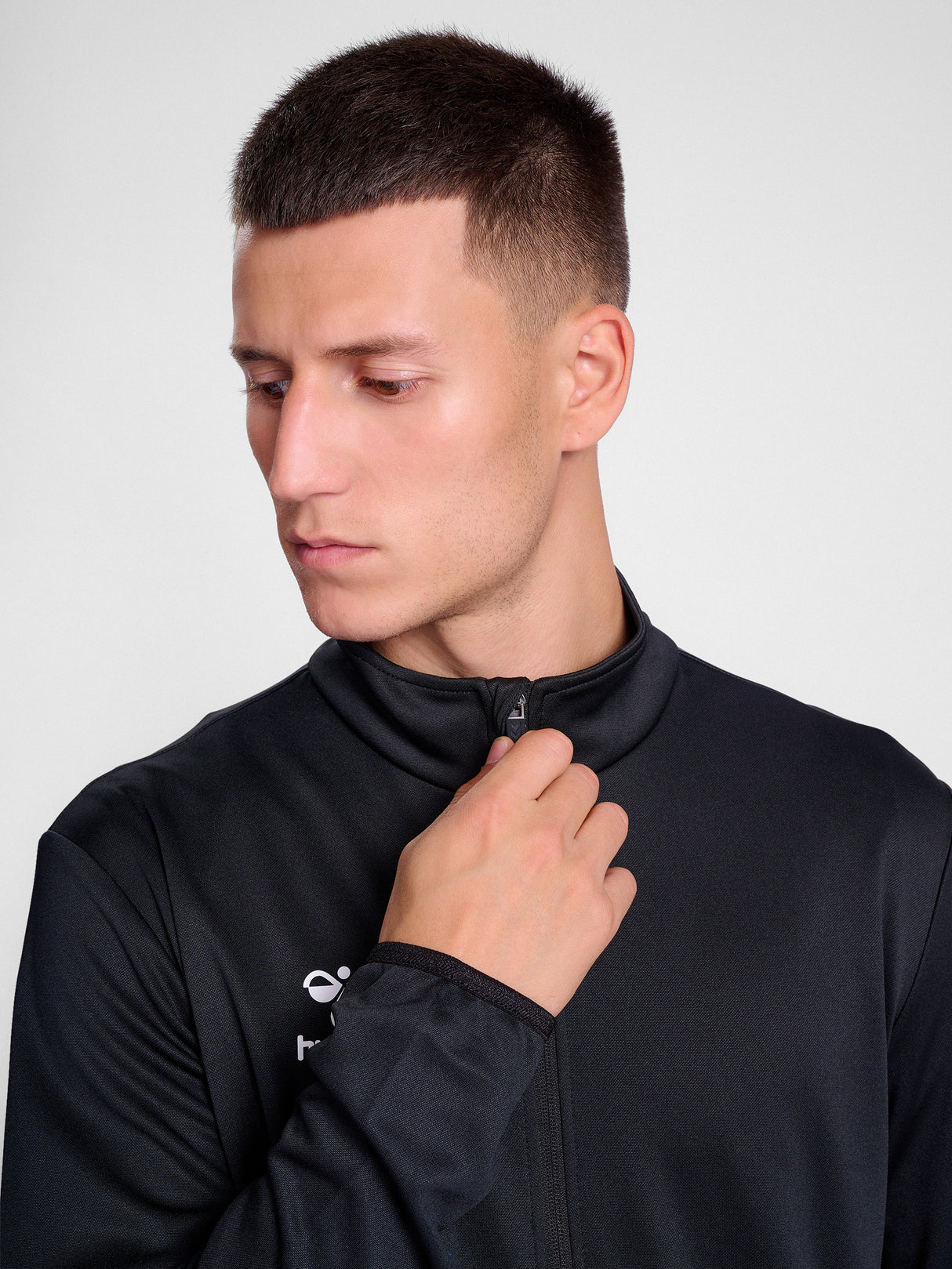 hummel Unisex Essential Track Jacket-6