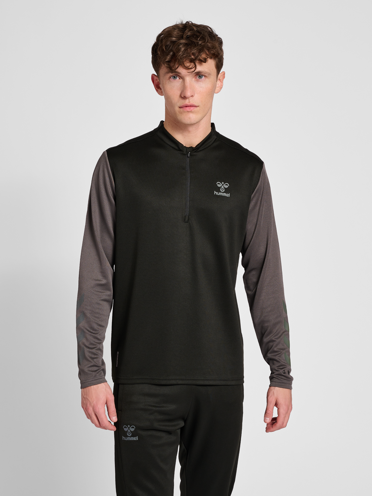 hummel Men's Ongrid 1/2 Zip Poly Sweatshirt-5