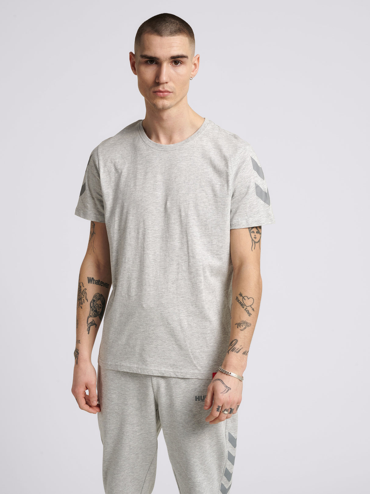 hummel Unisex Legacy Chevron T-Shirt-6