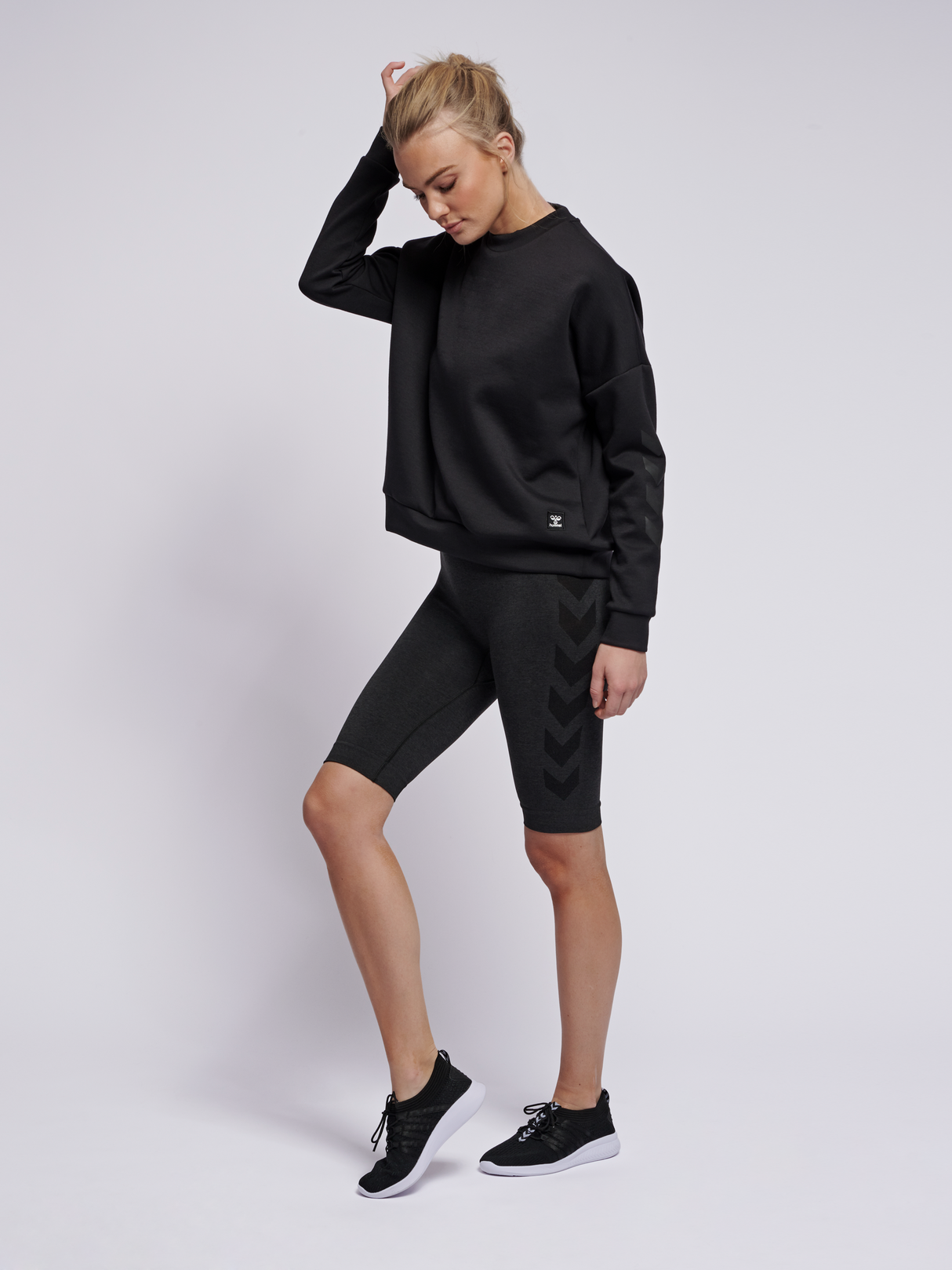 hummel Women's Essi Sweatshirt-4