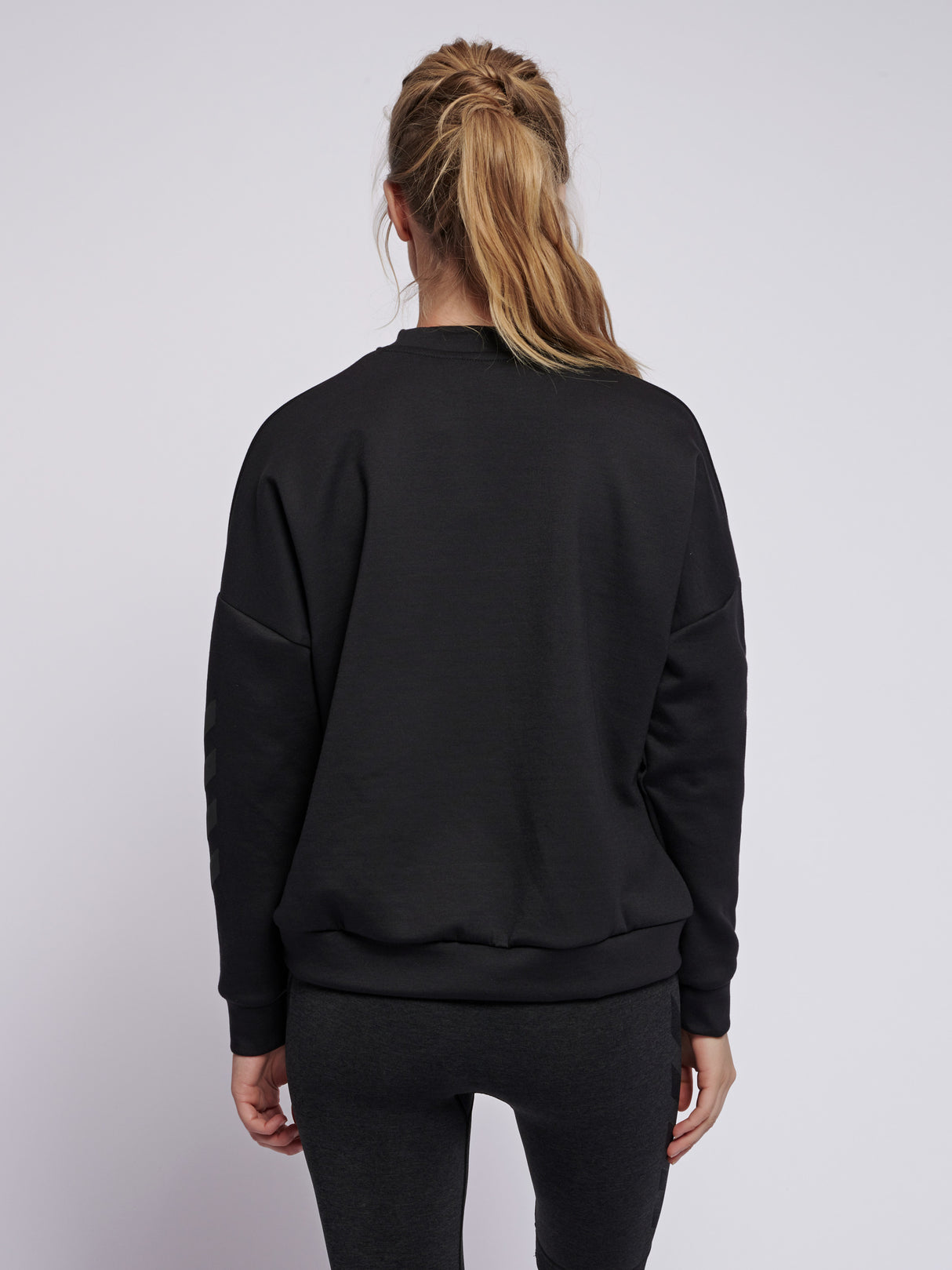 hummel Women's Essi Sweatshirt-6