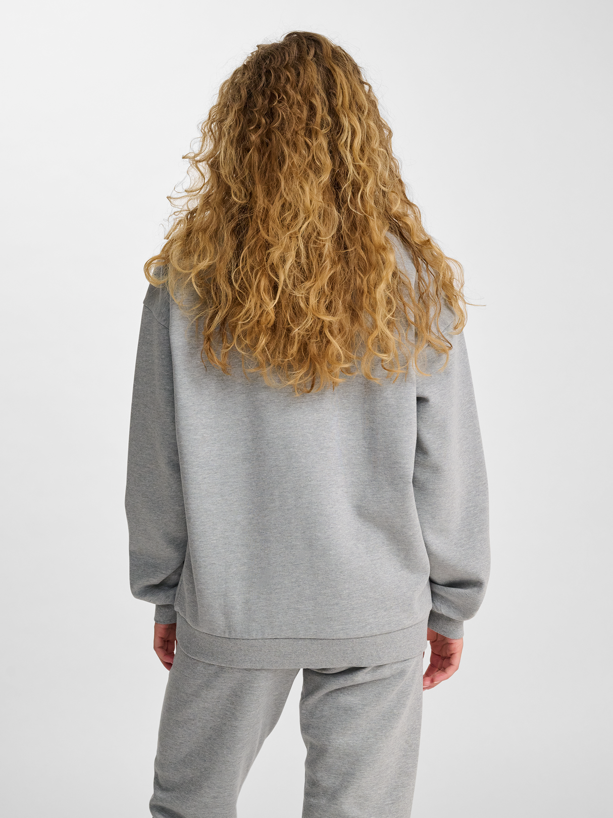 hummel Unisex Loose Crewneck Bee-4