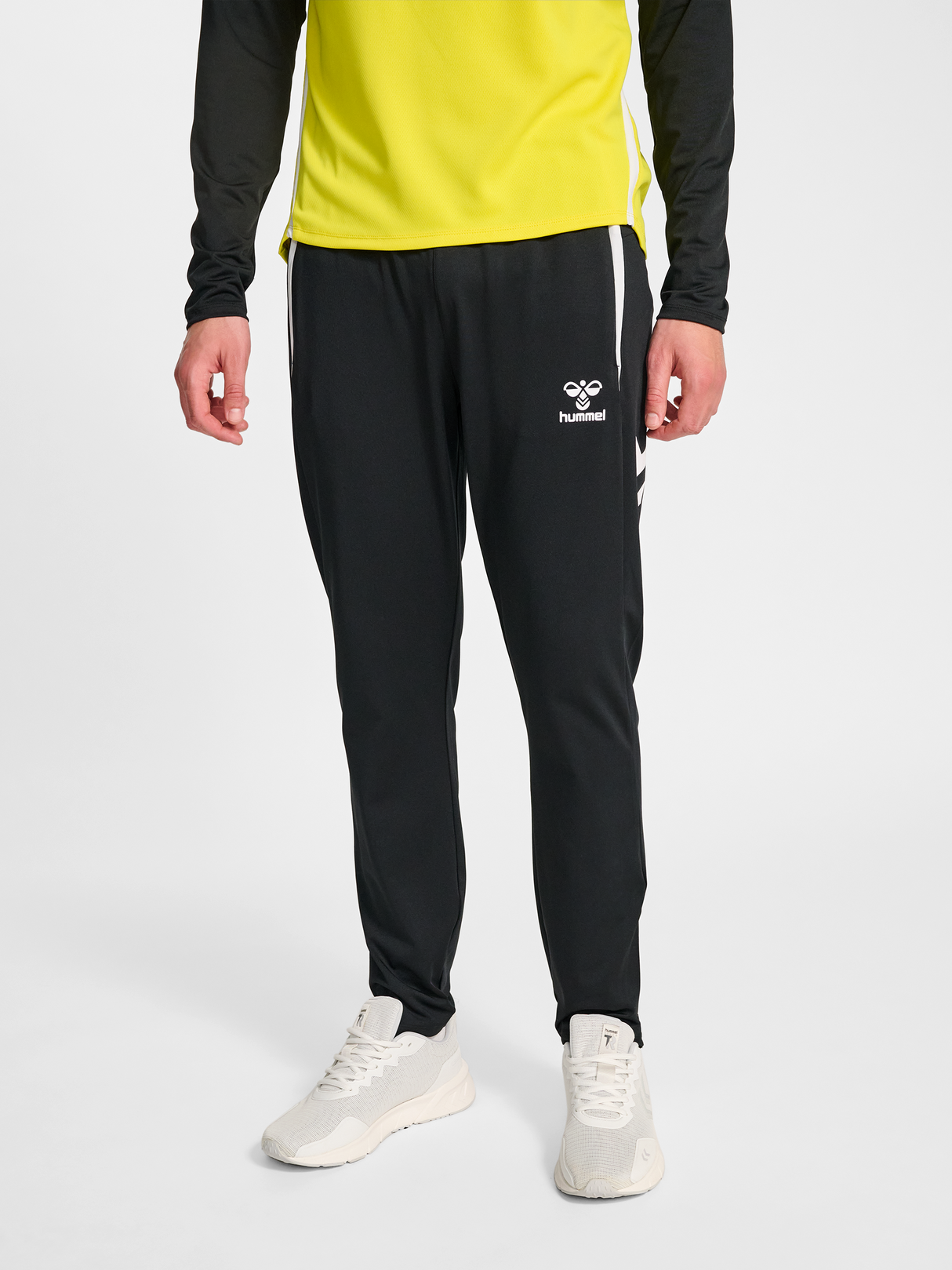hummel Men's Lead 2.0 Training Pants-6
