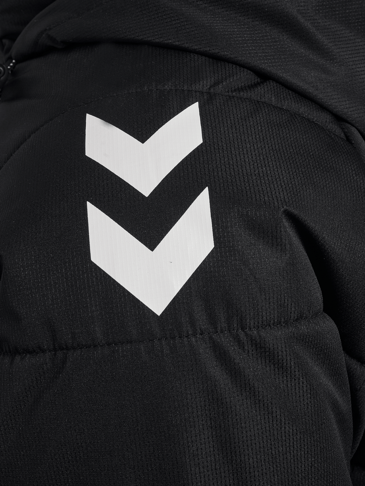 hummel Unisex Lead 2.0 Bench Jacket-4