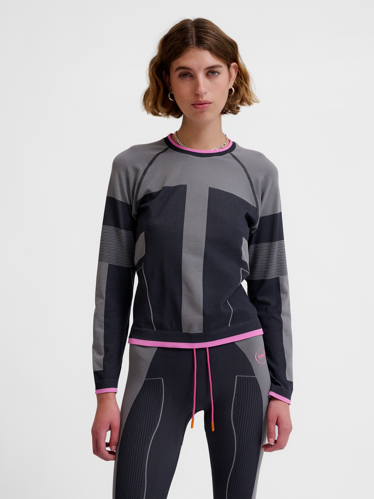 hummel Women's Seamless Tee Long Sleeve-6