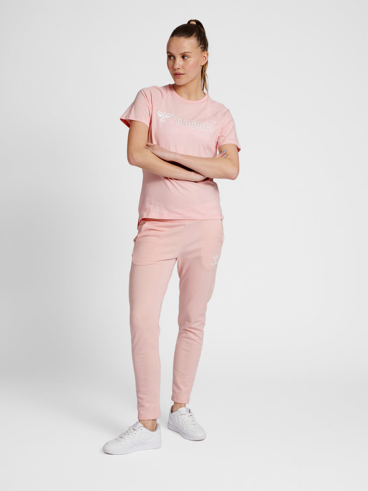 hummel Women's Noni 2.0 Tapered Pants-6