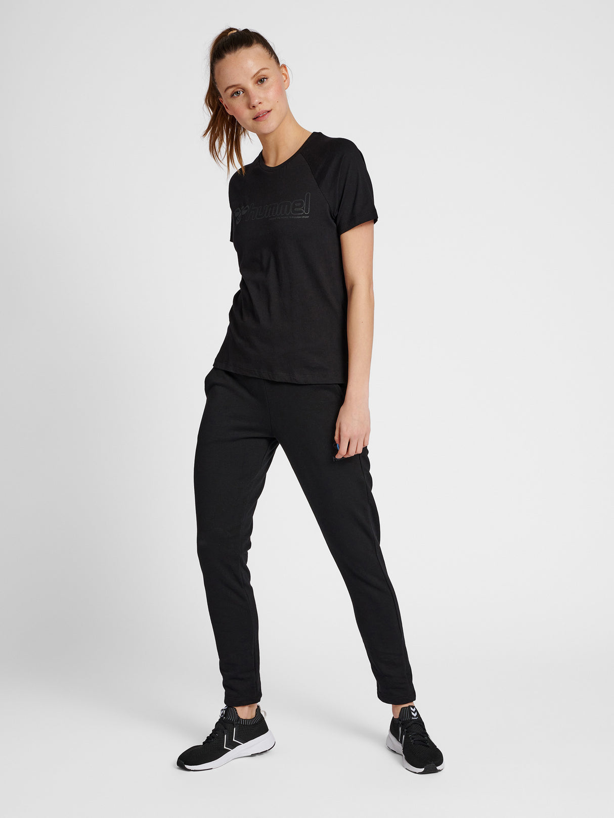 hummel Women's Noni 2.0 Tapered Pants-6