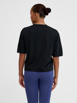 hummel Women's Mindful Training Vanja Boxy Shorts T-Shirt-4