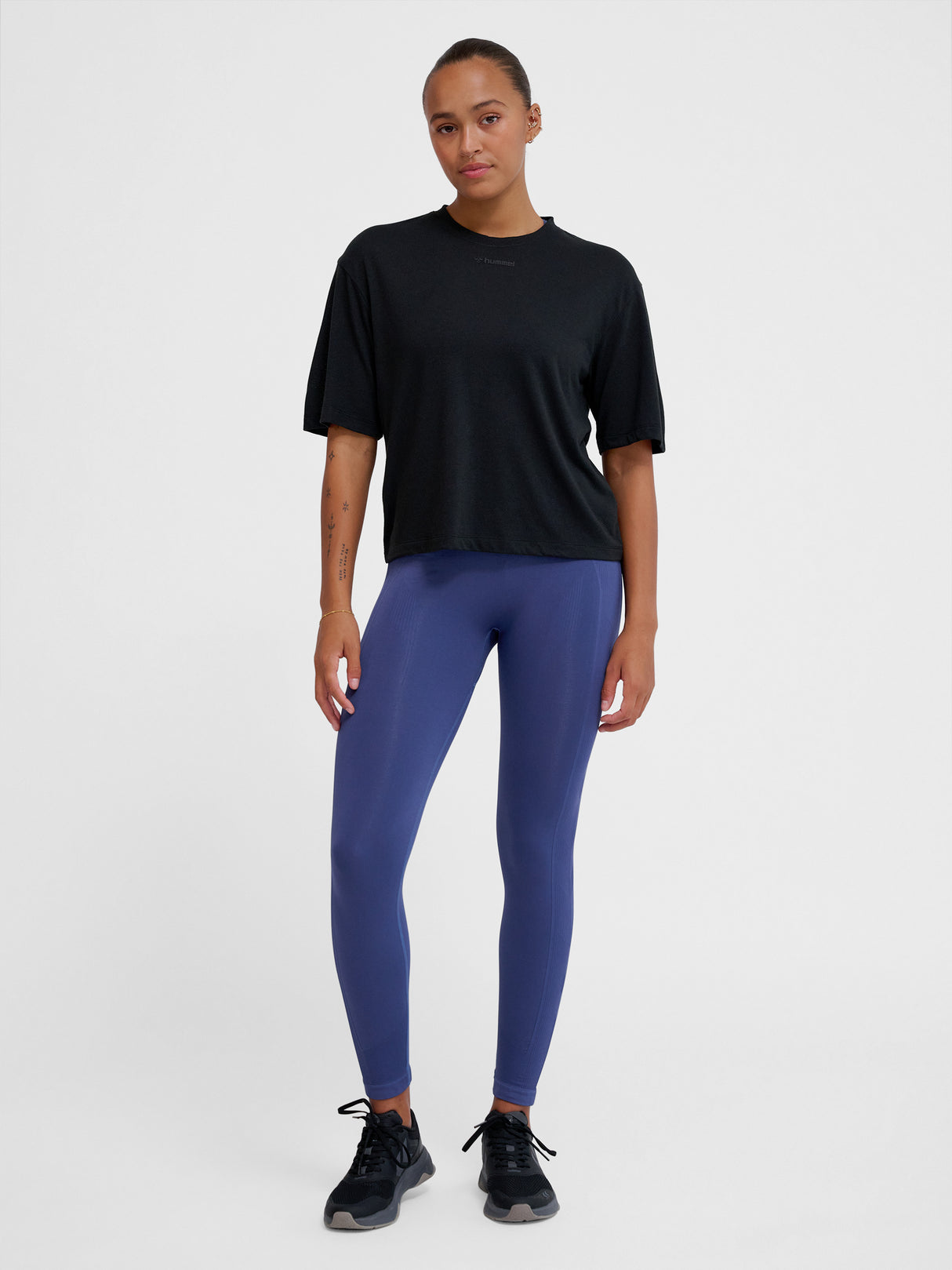 hummel Women's Mindful Training Vanja Boxy Shorts T-Shirt-6