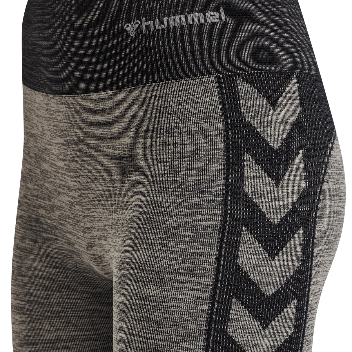 hummel Women's Clea Seamless Mid Waist Tights-3