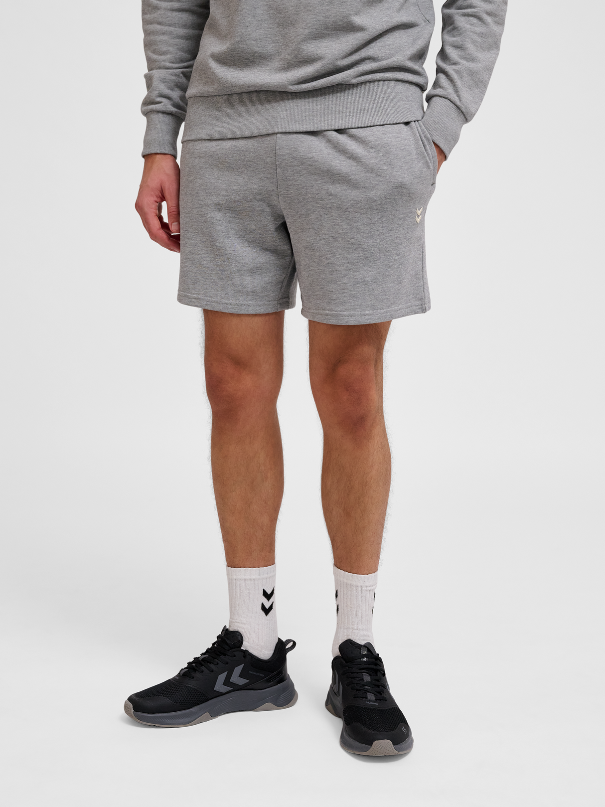 hummel Unisex Pulse Sweat Shorts-5