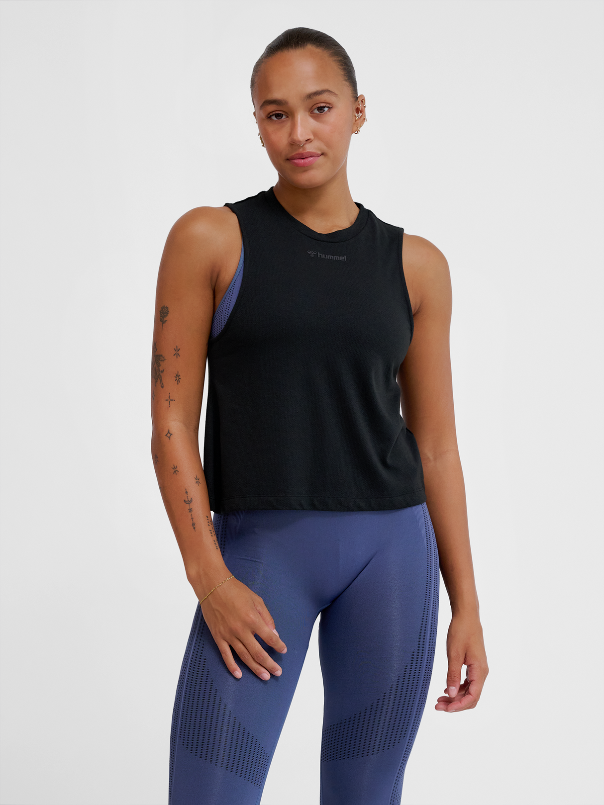hummel Women's Mindful Training Vanja Shorts Muscle Tank Top-5