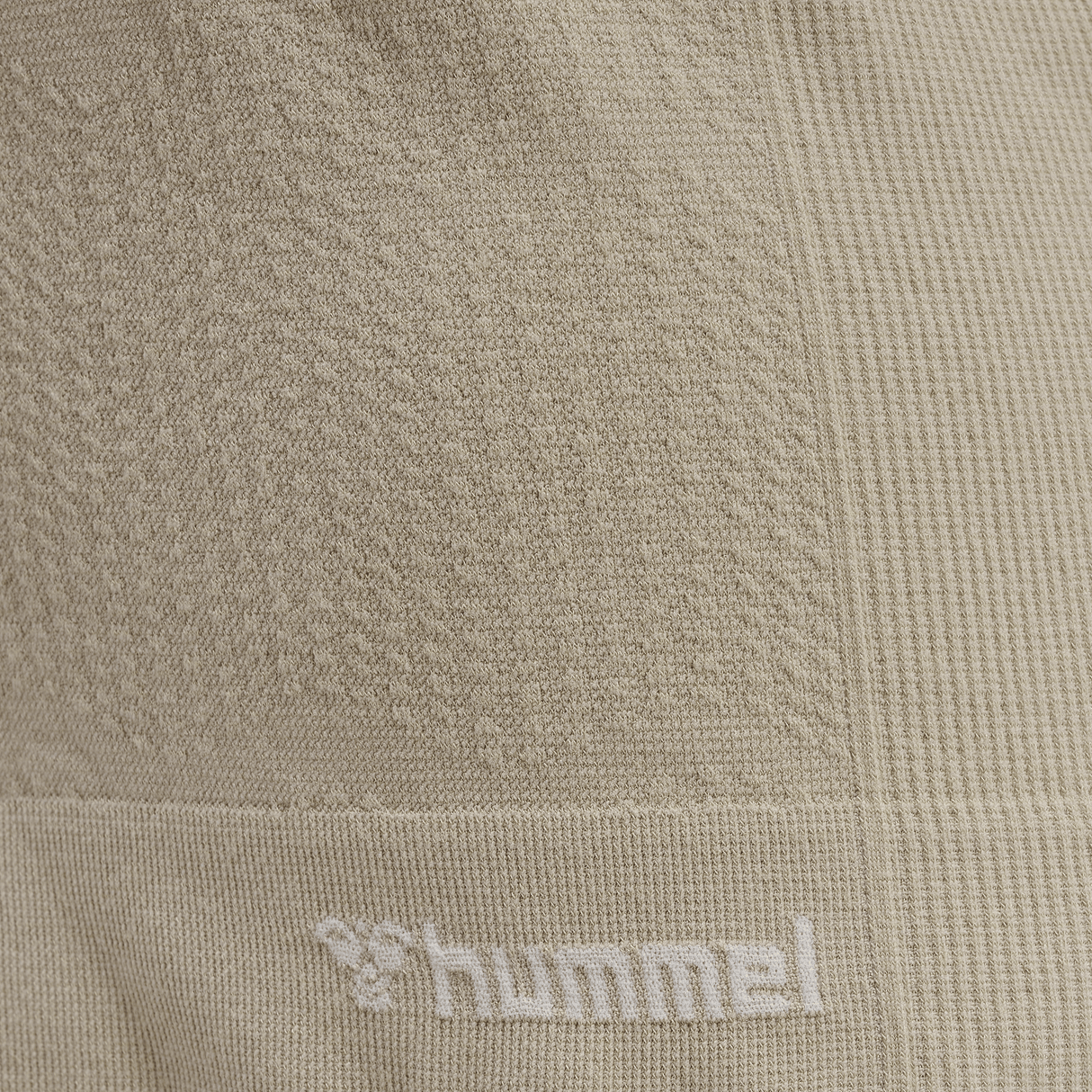 hummel Women's Mindful Training Flow Seamless T-Shirt-3