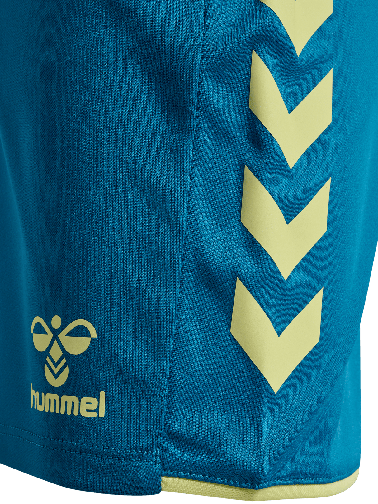 hummel Youth Core 2.0 Shorts-3