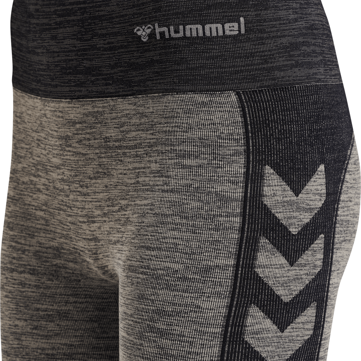 hummel Women's Clea Seamless Cycling Shorts-3