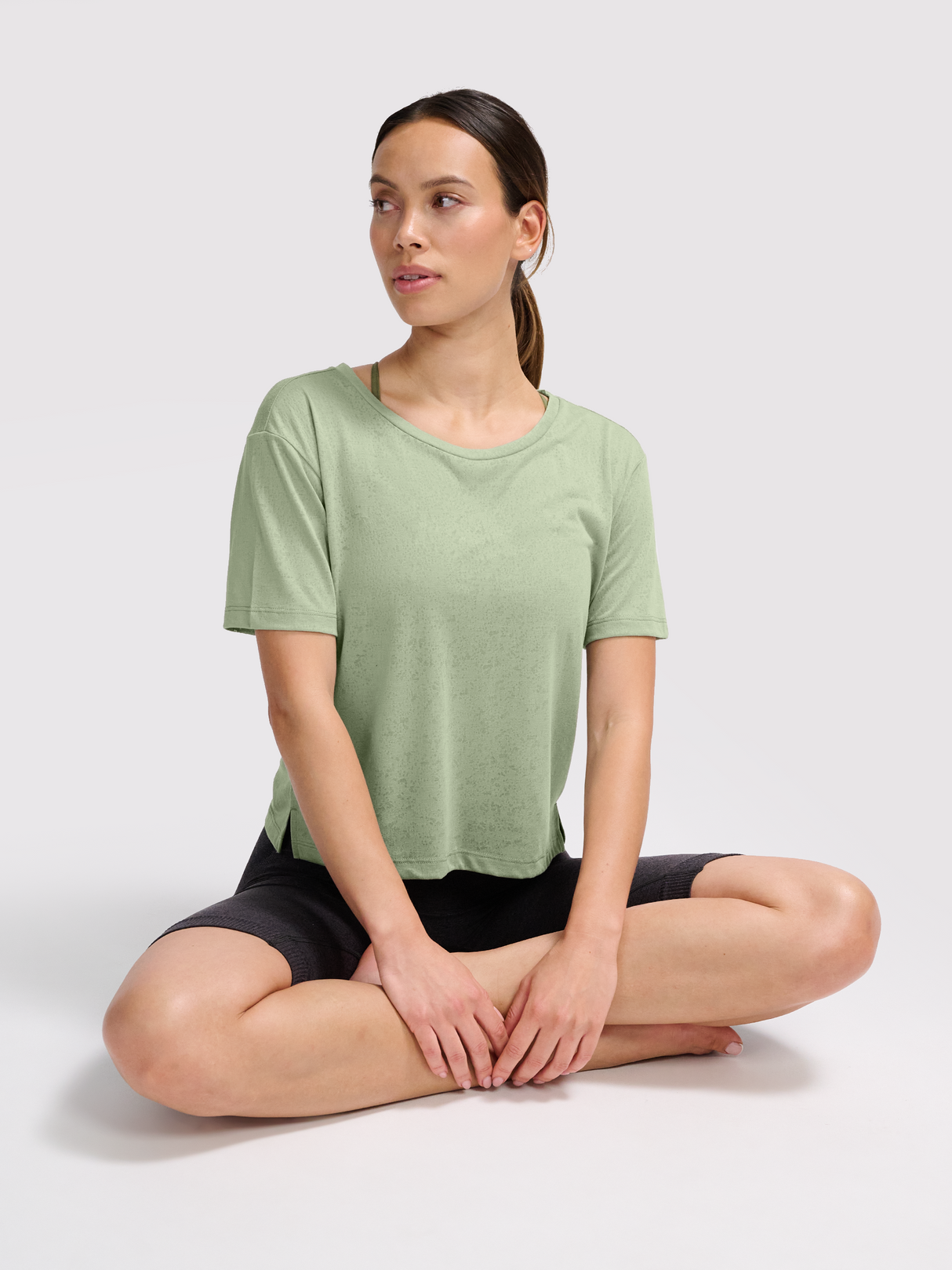 hummel Women's Mindful Training Light Burnout T-Shirt-4