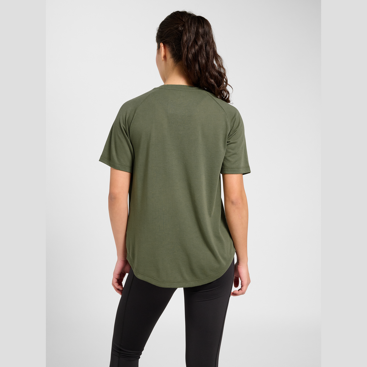 hummel Women's Mindful Training Vanja T-Shirt-4