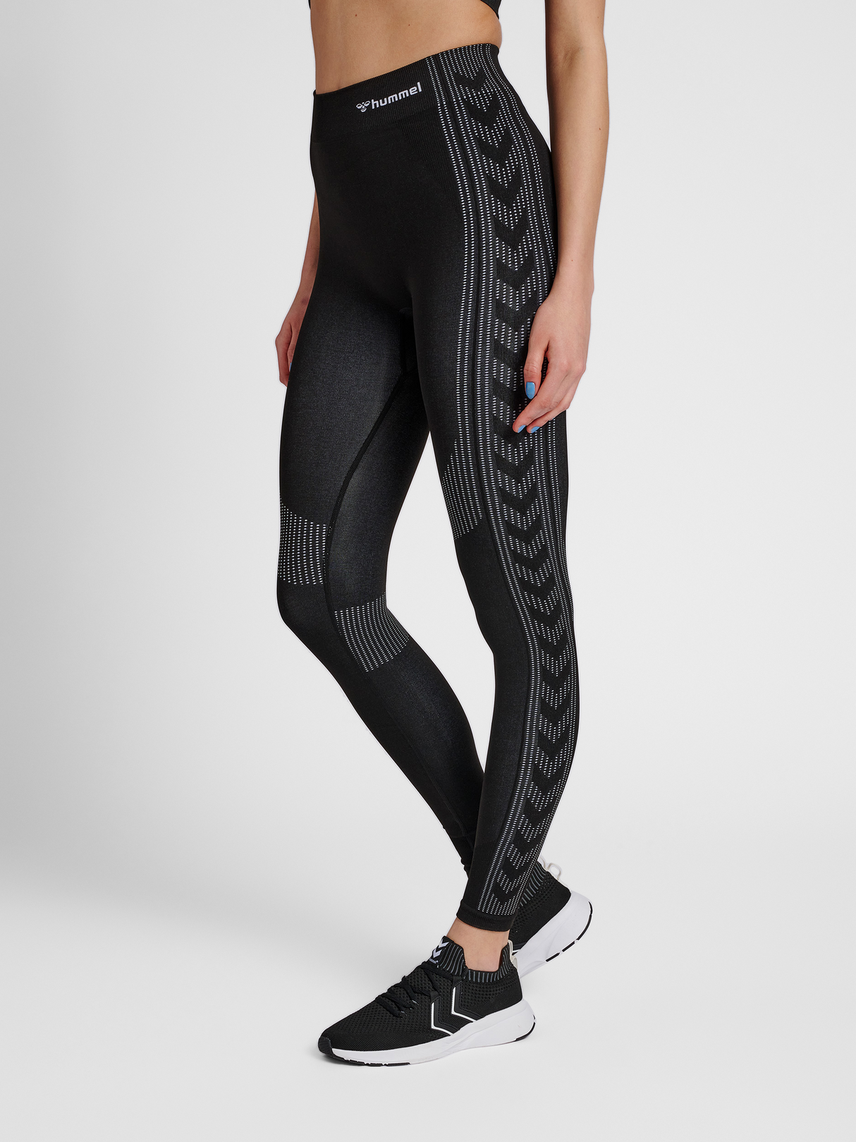 hummel Women's Mindful Training Shaping Seamless Mid Waist Tights-5