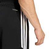 370071069.jpg