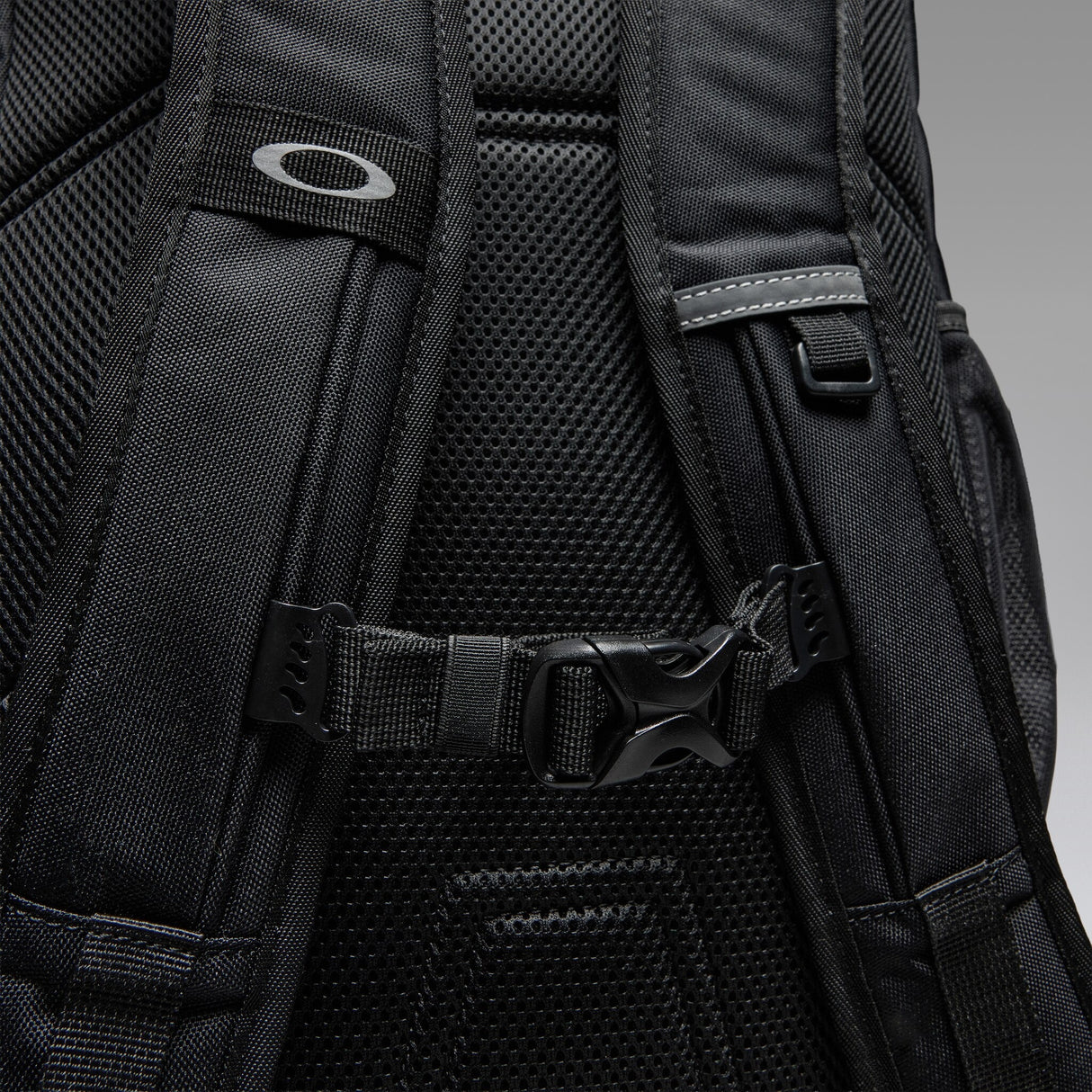 Oakley Spark Max Backpack-3