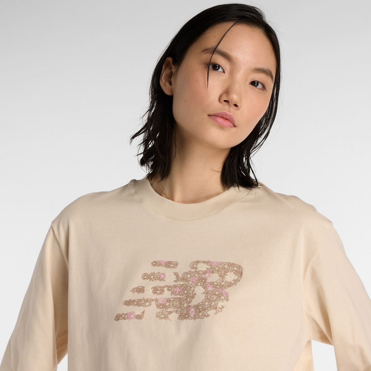 New Balance Women's Flower Logo Crew-4