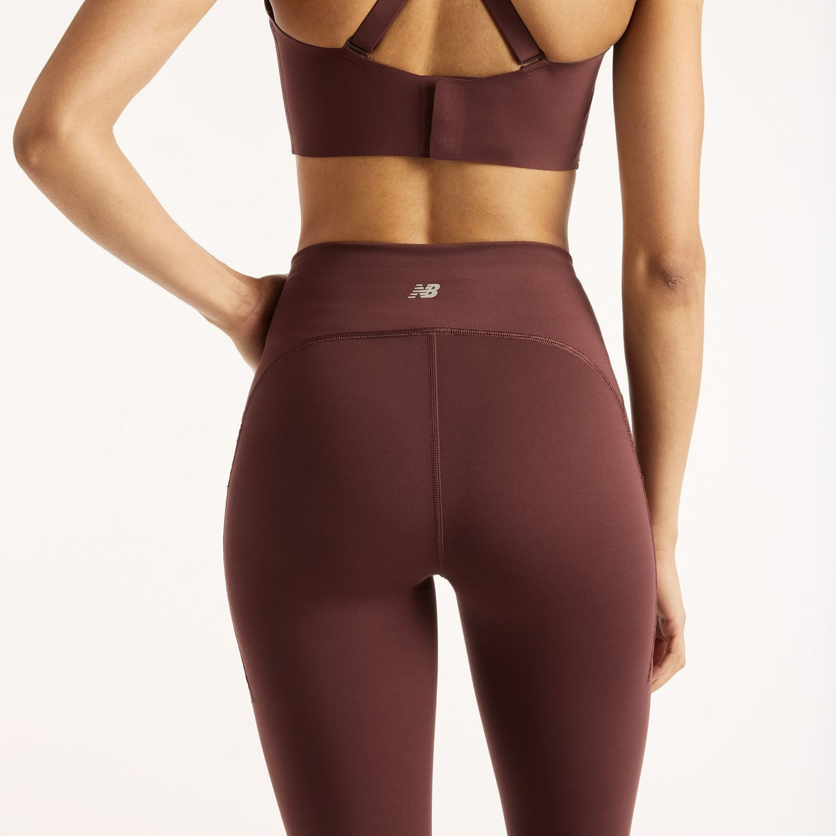 New Balance Women'sSleek Pocket High Rise Legging 25-4