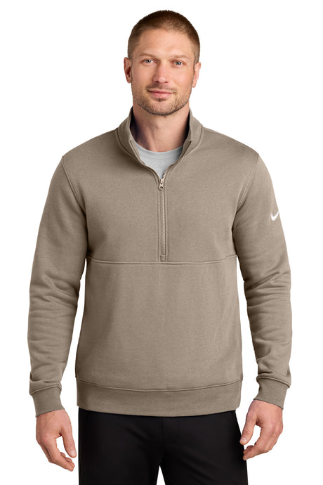 Nike Men's Club Fleece Sleeve Swoosh 1/2 Zip. NKDX6718