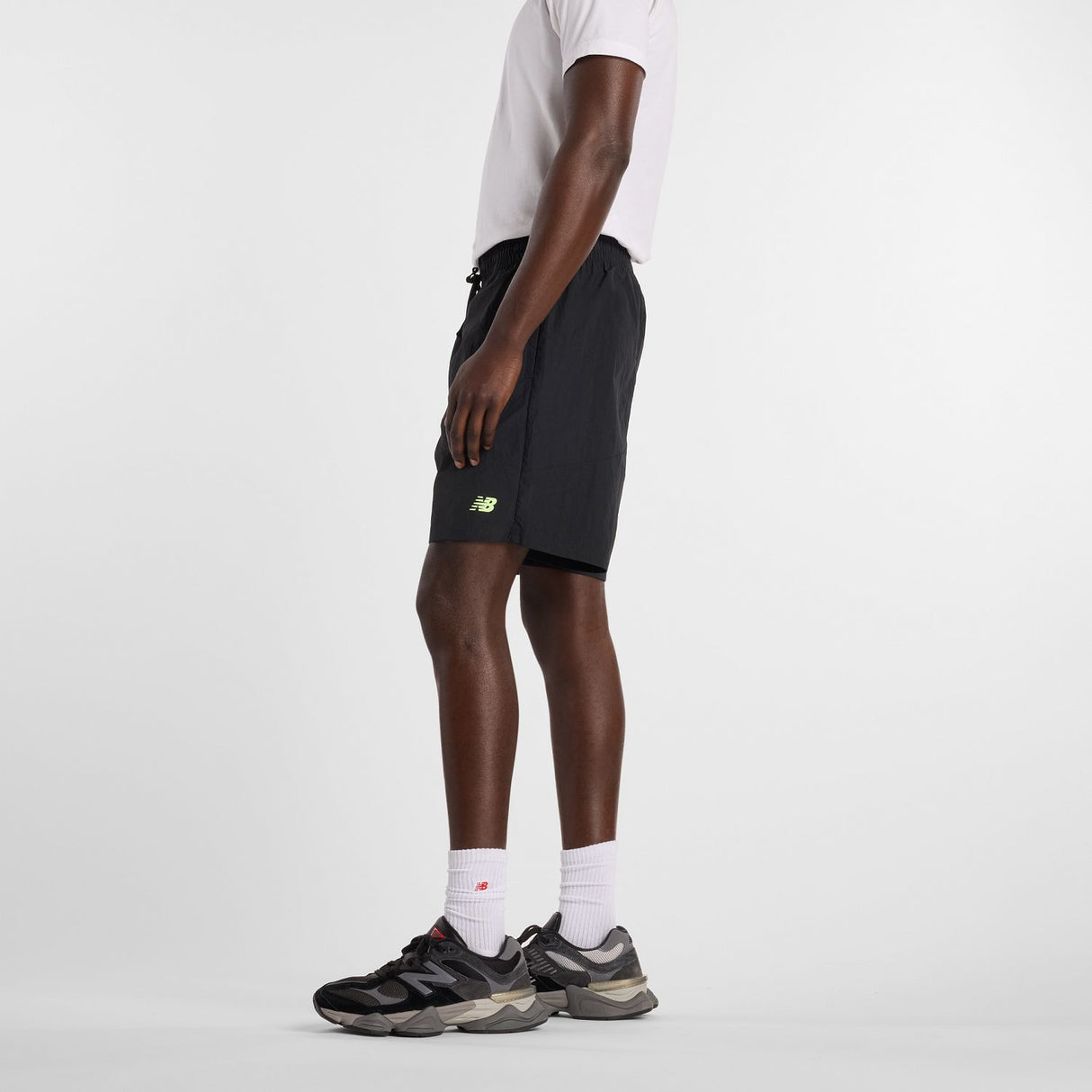 New Balance Men's Castlefield Woven Shorts 7-2