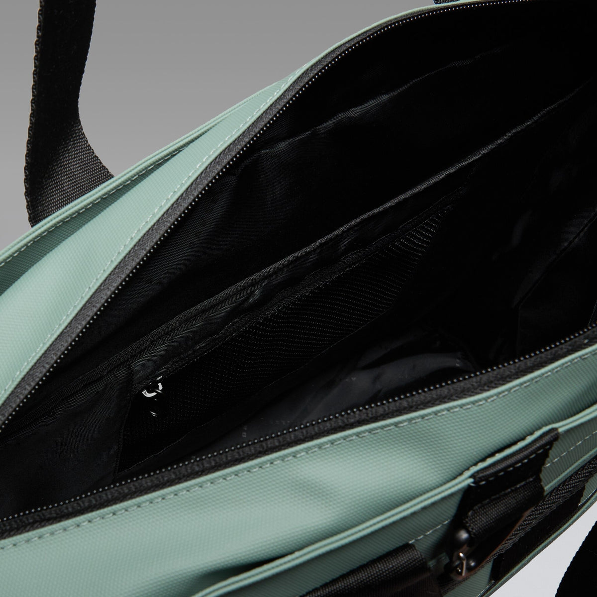 Oakley Rover Commuter Tote-2