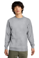 District Men's V.I.T.Fleece Crew DT6104