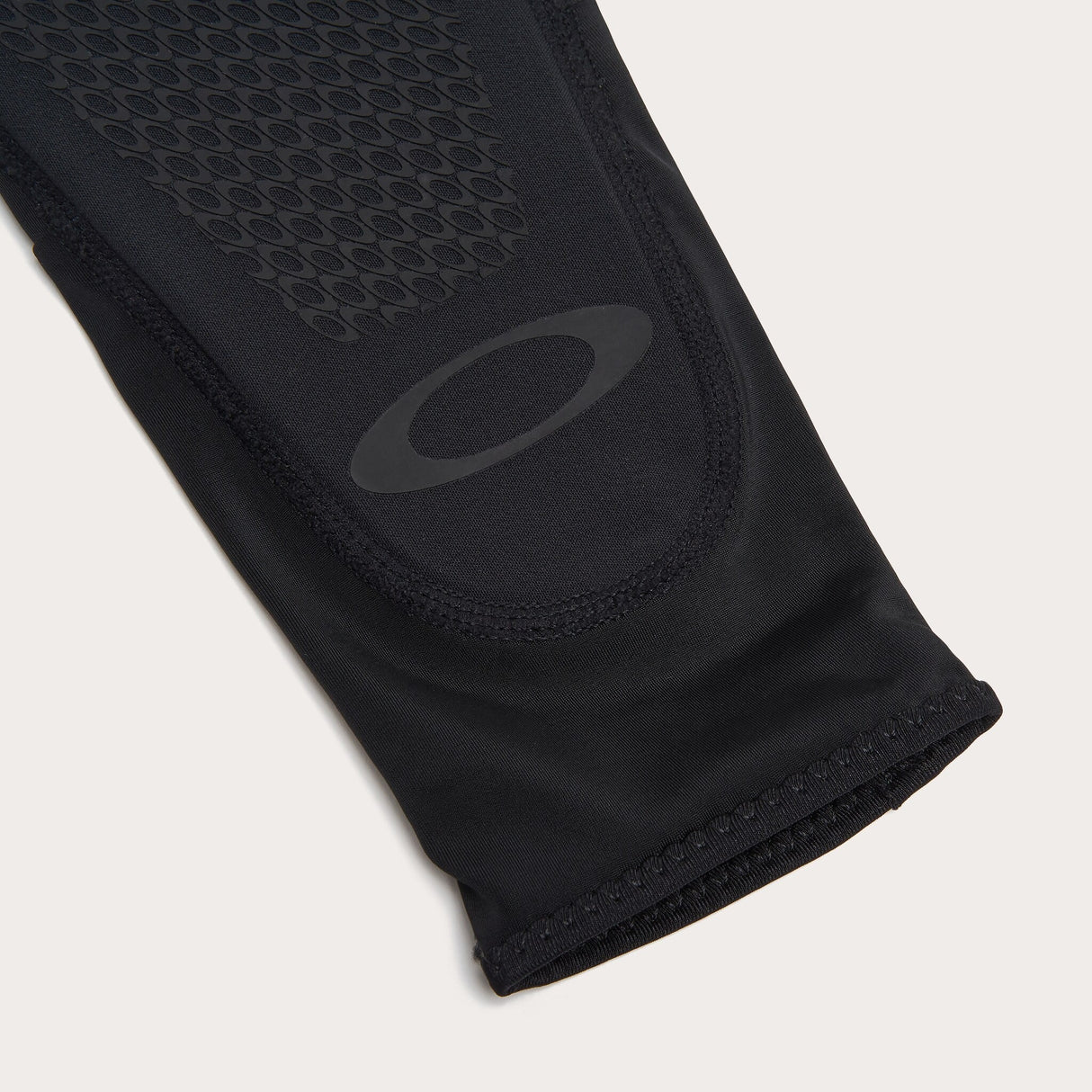 Oakley All Mountain D3o Elbow Guard-2