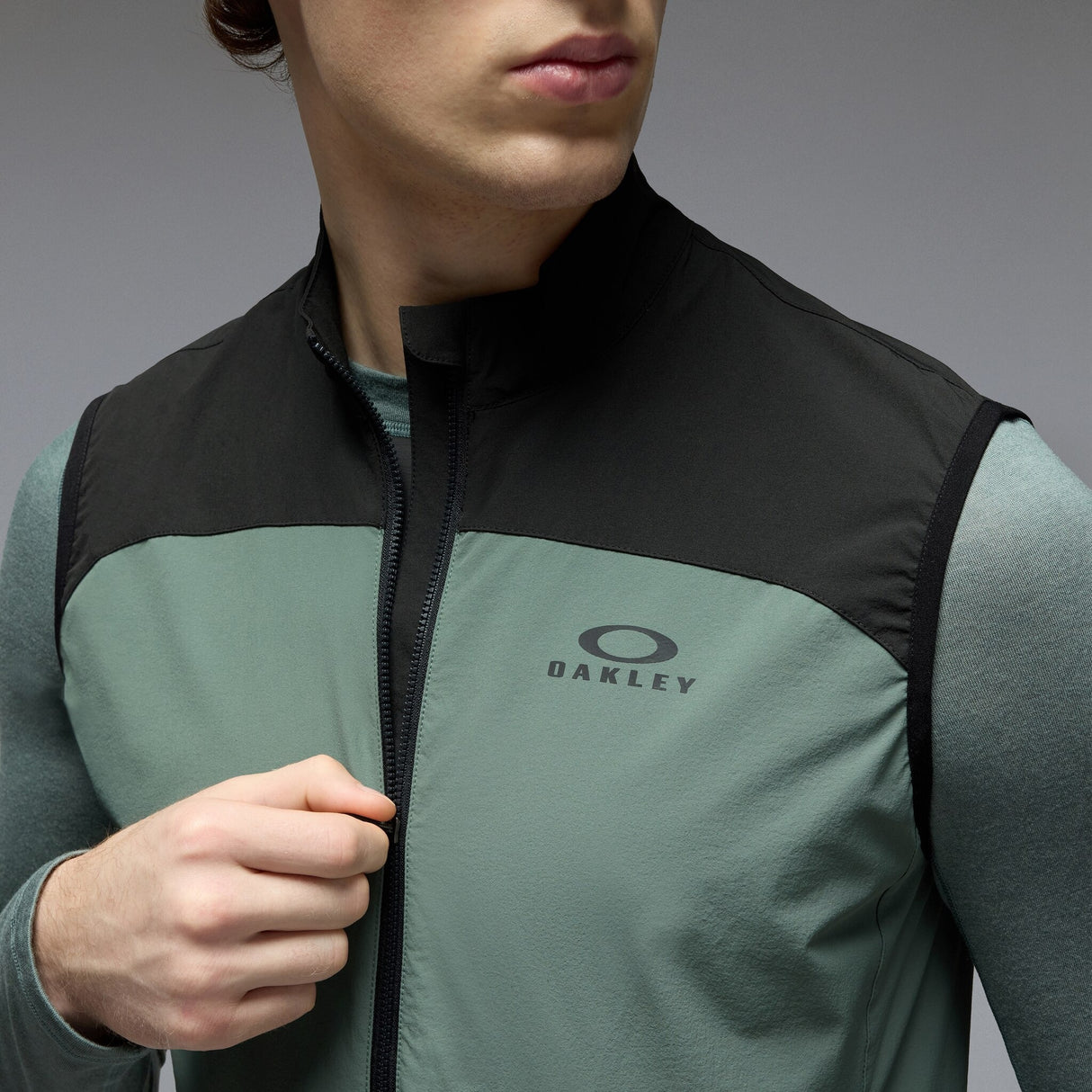 Oakley Men's Elements Vest-5