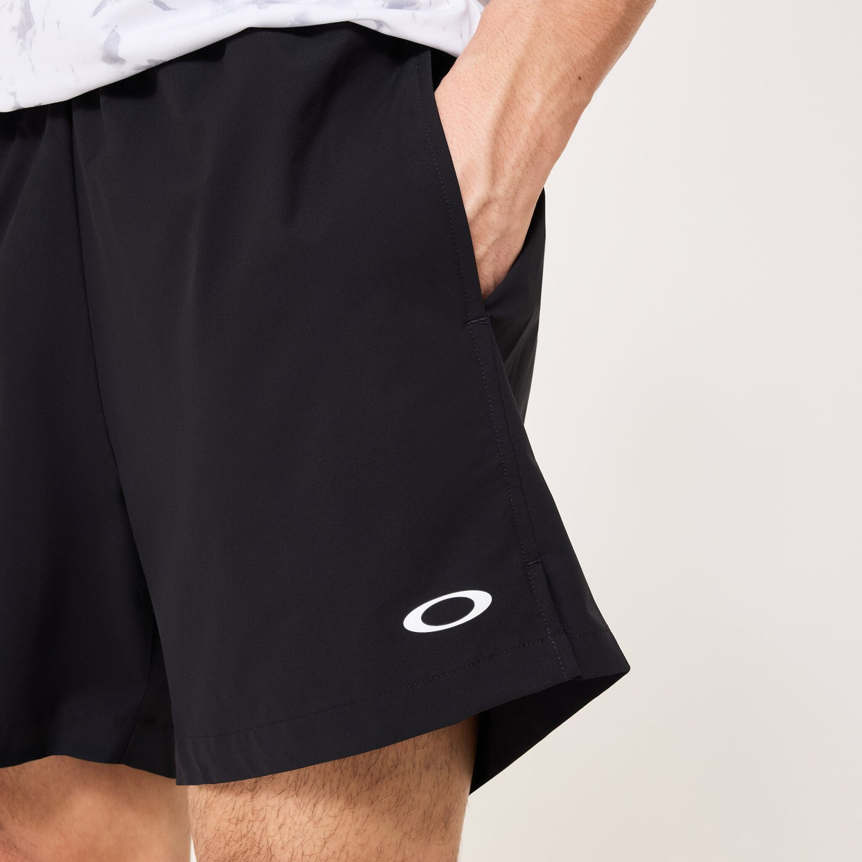 Oakley Men's Enhance Woven Shorts 5-Inch 3.0-5