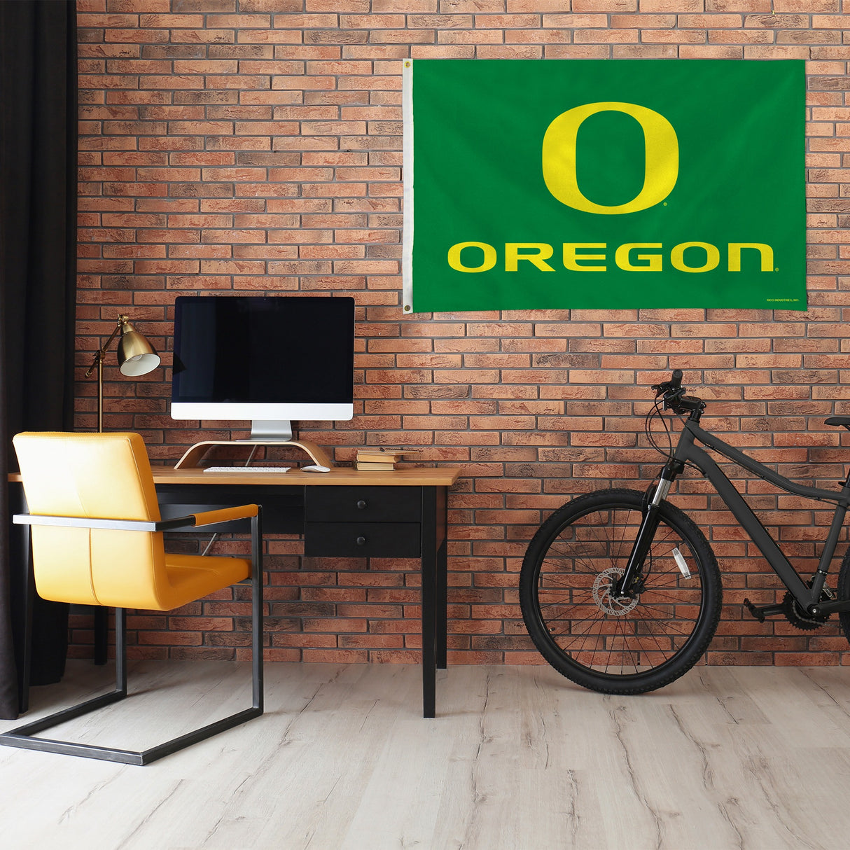 Rico Industries NCAA Oregon Ducks Standard 3' x 5' Banner Flag-1