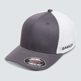 Oakley Golf Cresting Trucker Hat-1