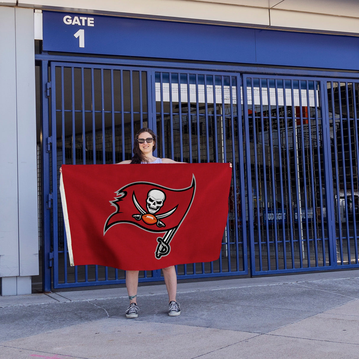 Rico Industries NFL  Tampa Bay Buccaneers Standard 3' x 5' Banner Flag-4