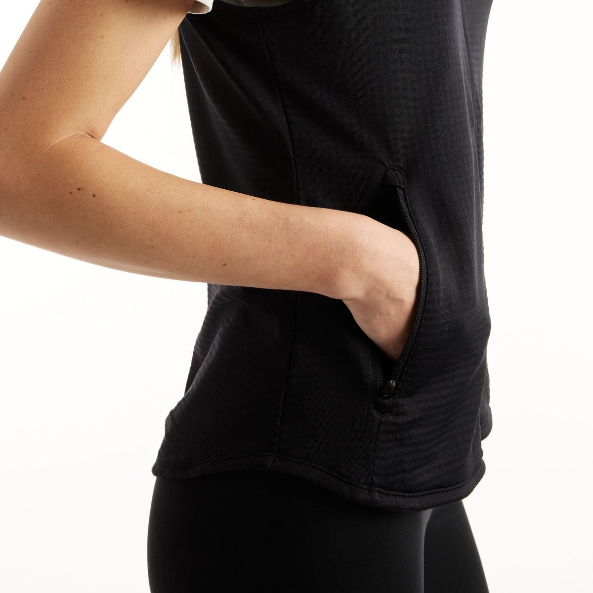 New Balance Women's RC Essential Heat Grid Vest-4