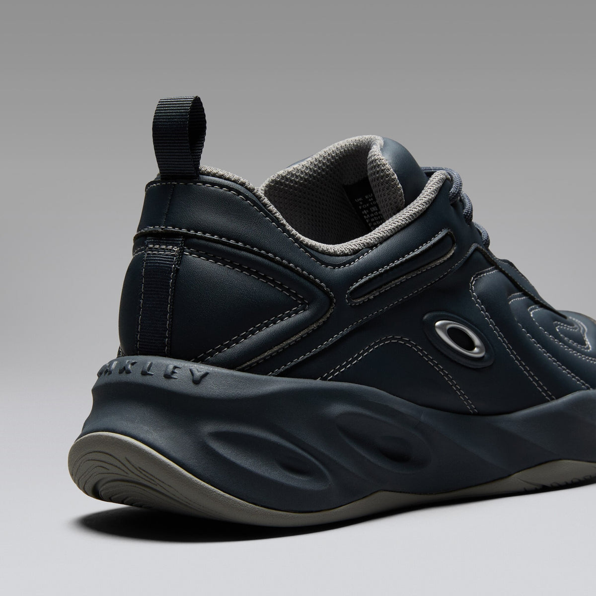 Oakley Men's Strike Baseline Sneakers-2