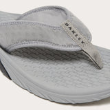 Oakley Men's Operative Flip Flop Sandals-3