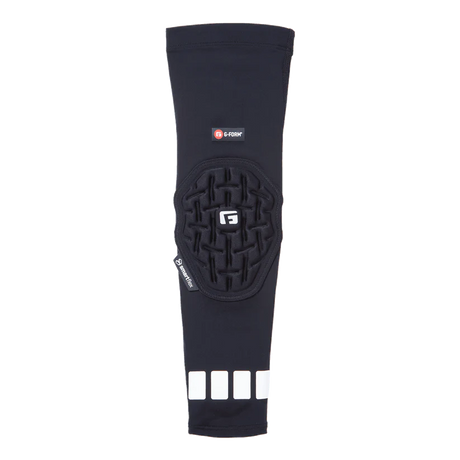 EP160201_ArmSleeve_Black2_5222eca3-fa58-4edd-85e1-5b4758d6ebee.1758736810834.webp