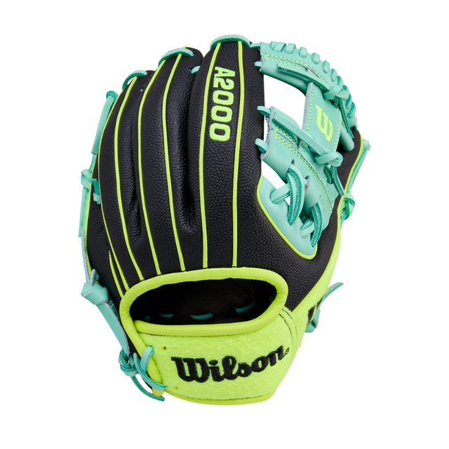 2025 Wilson Tennis A2000 1786SS 11.5" Infield Baseball Glove