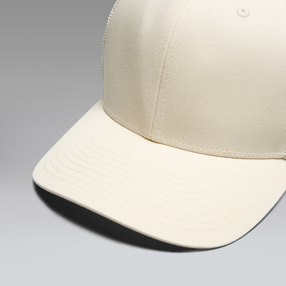 Oakley Golf Cresting Trucker Hat-2
