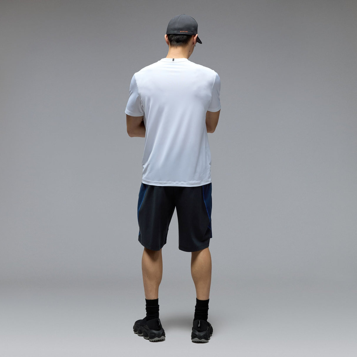 Oakley Men's Logo Sun Tee-3