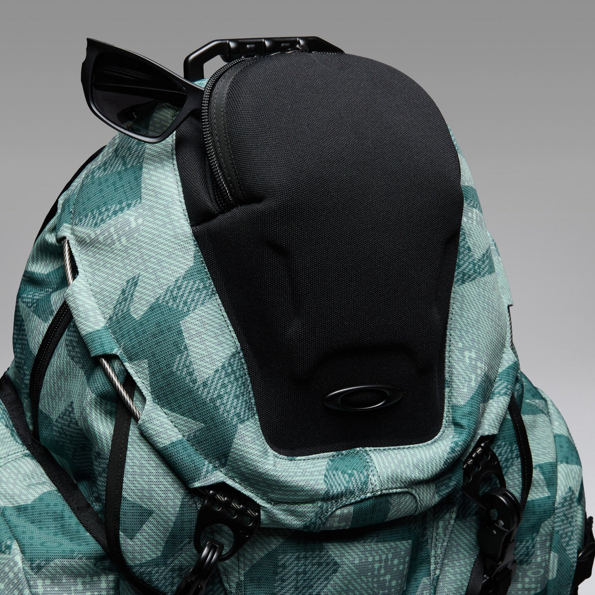 Oakley Kitchen Sink Backpack-4